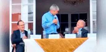 Ministro Arista trolea a César Acuña al confundir cifra durante firma de convenio: “Ya estoy igual que usted” Ministro Arista trolea a César Acuña al confundir cifra durante firma de convenio: “Ya estoy igual que usted”