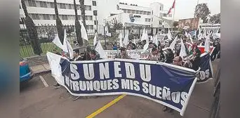Sunedu elimina direcciones de supervisión, fiscalización y licenciamiento de su ROF Sunedu elimina direcciones de supervisión, fiscalización y licenciamiento de su ROF