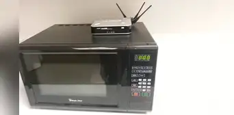 ¿Qué ocurre si colocas un microondas al costado del router? Prueba revela impensado resultado ¿Qué ocurre si colocas un microondas al costado del router? Prueba revela impensado resultado