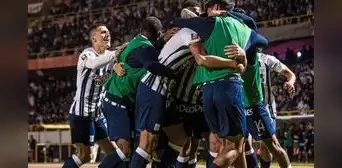 Alianza Lima ganó 2-0 a Sport Huancayo y sigue soñando con el Torneo Apertura 2024 Alianza Lima ganó 2-0 a Sport Huancayo y sigue soñando con el Torneo Apertura 2024