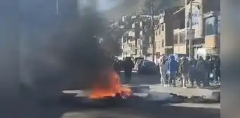 Huancavelica: estudiantes de UNH toman campus y bloquean vías en protesta por falta de atención