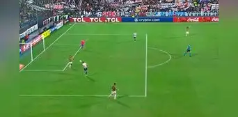 Hernán Barcos anota el 1-0 de Alianza Lima tras terrible blooper de la defensa de Colo-Colo