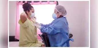 Más de 300 mujeres con cáncer de mamá reciben ayuda social