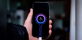 ¿Tu celular Xiaomi indica que está cargando, pero no carga? Resuelve las causas