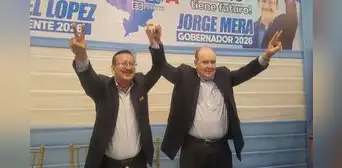 RLA deja labores como alcalde de Lima y viaja a Iquitos para apoyar a candidato de su partido