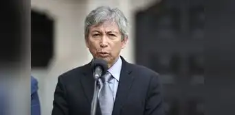 Ministro Arista exhorta a Julio Velarde a ser más proactivo con la reducción de la tasa de interés Ministro Arista exhorta a Julio Velarde a ser más proactivo con la reducción de la tasa de interés