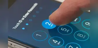 ¿Tienes un iPhone? Así podrás proteger tus apps con contraseña: nadie más tendrá acceso a tu WhatsApp o Facebook ¿Tienes un iPhone? Así podrás proteger tus apps con contraseña: nadie más tendrá acceso a tu WhatsApp o Facebook