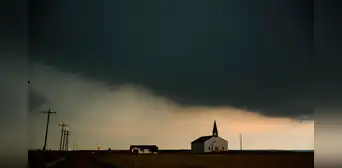 Fuertes tormentas y olas de calor en el sur de Estados Unidos dejan al menos 5 muertos Fuertes tormentas y olas de calor en el sur de Estados Unidos dejan al menos 5 muertos