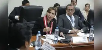 Fiscalía abre investigación contra Patricia Benavides por presunto tráfico de influencias Fiscalía abre investigación contra Patricia Benavides por presunto tráfico de influencias