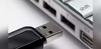 ¿Tu PC o laptop se 'congela' cuando conectas una memoria USB? Así solucionas este problema