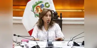 Dina Boluarte respondió más de 50 preguntas ante la Fiscalía Dina Boluarte respondió más de 50 preguntas ante la Fiscalía