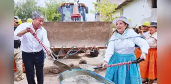Dina Boluarte se reunía a "escondidas" con Wilfredo Oscorima en su despacho personal de Palacio Dina Boluarte se reunía a "escondidas" con Wilfredo Oscorima en su despacho personal de Palacio