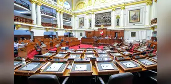 Congreso aprueba reelección de alcaldes y gobernadores y eliminaron los movimientos regionales Congreso aprueba reelección de alcaldes y gobernadores y eliminaron los movimientos regionales