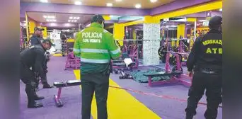 Sicario entra a un gimnasio en Ate y asesina a bombero delante de deportistas Sicario entra a un gimnasio en Ate y asesina a bombero delante de deportistas