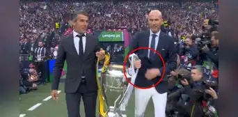 Zinedine Zidane y el tremendo blooper que cometió al cargar el trofeo de la Champions League Zinedine Zidane y el tremendo blooper que cometió al cargar el trofeo de la Champions League
