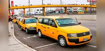 Taxistas pagan S/100 para no pintar taxis de amarillo: así funciona el mercado negro de afiliaciones de taxis Taxistas pagan S/100 para no pintar taxis de amarillo: así funciona el mercado negro de afiliaciones de taxis