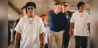 Ronaldinho causa furor en Venezuela: así fue su llegada para jugar la Liga Monumental Ronaldinho causa furor en Venezuela: así fue su llegada para jugar la Liga Monumental