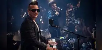Maykel Blanco quiere a Jefferson Farfán como modelo de video clip Maykel Blanco quiere a Jefferson Farfán como modelo de video clip