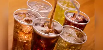 Empresa de refrescos en Estados Unidos retira bebidas del mercado por sus colorantes cancerígenos