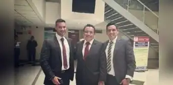 Ministro Santiváñez: fotos revelan cercanía con abogados que defienden el caso ‘Waykis en la sombra’ Ministro Santiváñez: fotos revelan cercanía con abogados que defienden el caso ‘Waykis en la sombra’