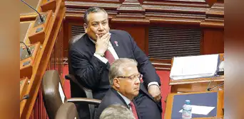 Gustavo Adrianzén niega 5% de aprobación de Dina Boluarte y asegura que “es mucho mayor” Gustavo Adrianzén niega 5% de aprobación de Dina Boluarte y asegura que “es mucho mayor”