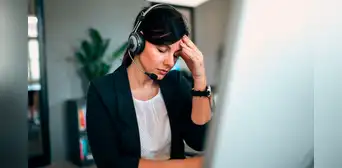 ¿Cansado de soportar a clientes enojados? Empresa japonesa trabaja en IA que "suaviza" el tono de los reclamos