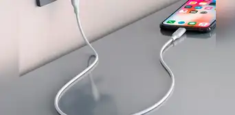 ¿Existe alguna diferencia entre cargar tu teléfono con un cable largo o corto? Lo revelamos ¿Existe alguna diferencia entre cargar tu teléfono con un cable largo o corto? Lo revelamos