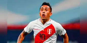 Hinchas de Perú extrañan a Cueva tras flojo partido de la selección: "Haría más que muchos que si están en activo"