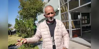 Hijo abandona a su padre anciano de 81 años en el Día del Padre: hombre fue auxiliado por policías en Arequipa Hijo abandona a su padre anciano de 81 años en el Día del Padre: hombre fue auxiliado por policías en Arequipa