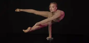 Circo de Ucrania: Llega a Perú con la mejor equilibrista del mundo, ganadora de dos Récords Guinness Circo de Ucrania: Llega a Perú con la mejor equilibrista del mundo, ganadora de dos Récords Guinness
