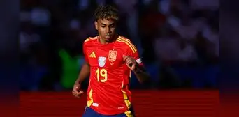 ¿Quién es Lamine Yamal? La joya que sigue en secundaria y brilla con España en la Eurocopa ¿Quién es Lamine Yamal? La joya que sigue en secundaria y brilla con España en la Eurocopa