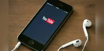 ¿Cómo escuchar música de YouTube  aunque tu celular no tenga conexión a internet?