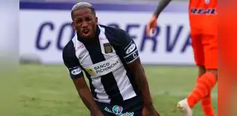 Jefferson Farfán REVELA la verdad sobre si recibió un grifo para firmar por Alianza Lima Jefferson Farfán REVELA la verdad sobre si recibió un grifo para firmar por Alianza Lima