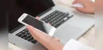 ¿Cómo transferir las fotos de tu celular a una computadora sin utilizar un cable USB? ¿Cómo transferir las fotos de tu celular a una computadora sin utilizar un cable USB?