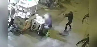 Asesinan a balazos a taxista frente a su esposa en San Juan de Lurigancho