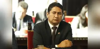 Vladimir Cerrón vuelve a escapar de operativo organizado por la PNP Vladimir Cerrón vuelve a escapar de operativo organizado por la PNP