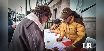 Van 254 kits procedentes para recolectar firmas de revocatoria contra gobernadores y alcaldes Van 254 kits procedentes para recolectar firmas de revocatoria contra gobernadores y alcaldes