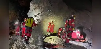 Arequipa: dos mineros artesanales mueren tras caer a socavón de 10 metros de profundidad