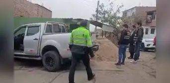 Acribillan a un empresario dentro de su camioneta cuando se dirigía a su casa en Comas Acribillan a un empresario dentro de su camioneta cuando se dirigía a su casa en Comas