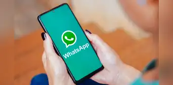 ¿Qué sucede si mantienes presionado el ícono de WhatsApp que está en la pantalla de tu celular?