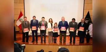 PERUMIN convoca a miles de colegios de Arequipa a participar en el Premio Nacional de Minería Escolar PERUMIN convoca a miles de colegios de Arequipa a participar en el Premio Nacional de Minería Escolar