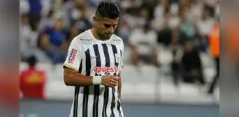 Carlos Zambrano pone en duda su continuidad en Alianza Lima y reveló que tiene una oferta del extranjero Carlos Zambrano pone en duda su continuidad en Alianza Lima y reveló que tiene una oferta del extranjero