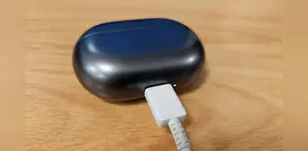 La razón por la que deberías tener cuidado al cargar tus audífonos bluetooth con cualquier cargador de teléfono La razón por la que deberías tener cuidado al cargar tus audífonos bluetooth con cualquier cargador de teléfono