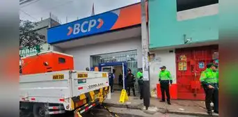 Asaltan agencia del BCP en El Agustino: vecinos reportaron balacera tras huida de delincuentes