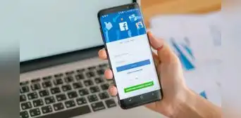 ¿Qué ocurre cuando agitas tu celular mientras tienes la aplicación de Facebook abierta? ¿Qué ocurre cuando agitas tu celular mientras tienes la aplicación de Facebook abierta?