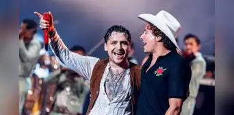 Christian Nodal festeja a Memo Ochoa en concierto cantándole 'Las Mañanitas' Christian Nodal festeja a Memo Ochoa en concierto cantándole 'Las Mañanitas'