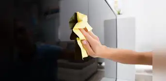 ¿La pantalla de tu Smart TV está sucia? Estos productos deberías utilizar para la correcta limpieza de tu televisor ¿La pantalla de tu Smart TV está sucia? Estos productos deberías utilizar para la correcta limpieza de tu televisor