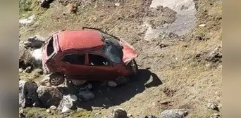 Chofer muere tras caer a abismo de 100 metros en Puno: auto en el que iba se despistó en vía Cuticarca Chofer muere tras caer a abismo de 100 metros en Puno: auto en el que iba se despistó en vía Cuticarca