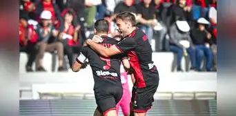 ¡Serio candidato! Melgar goleó 5-2 a César Vallejo y pasó en la tabla acumulada a Universitario ¡Serio candidato! Melgar goleó 5-2 a César Vallejo y pasó en la tabla acumulada a Universitario
