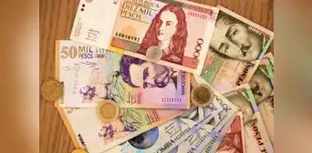 En Colombia, personas con salarios superiores a $5. 200.000 pagarán más en la cotización para jubilaciones y pensiones En Colombia, personas con salarios superiores a $5. 200.000 pagarán más en la cotización para jubilaciones y pensiones